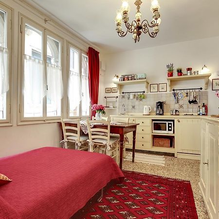 Ca' Badoer Frari Apartment เวนิส ภายนอก รูปภาพ