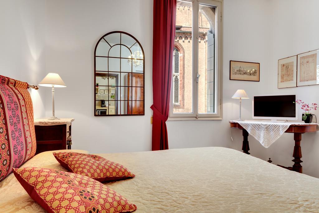 Ca' Badoer Frari Apartment เวนิส ภายนอก รูปภาพ